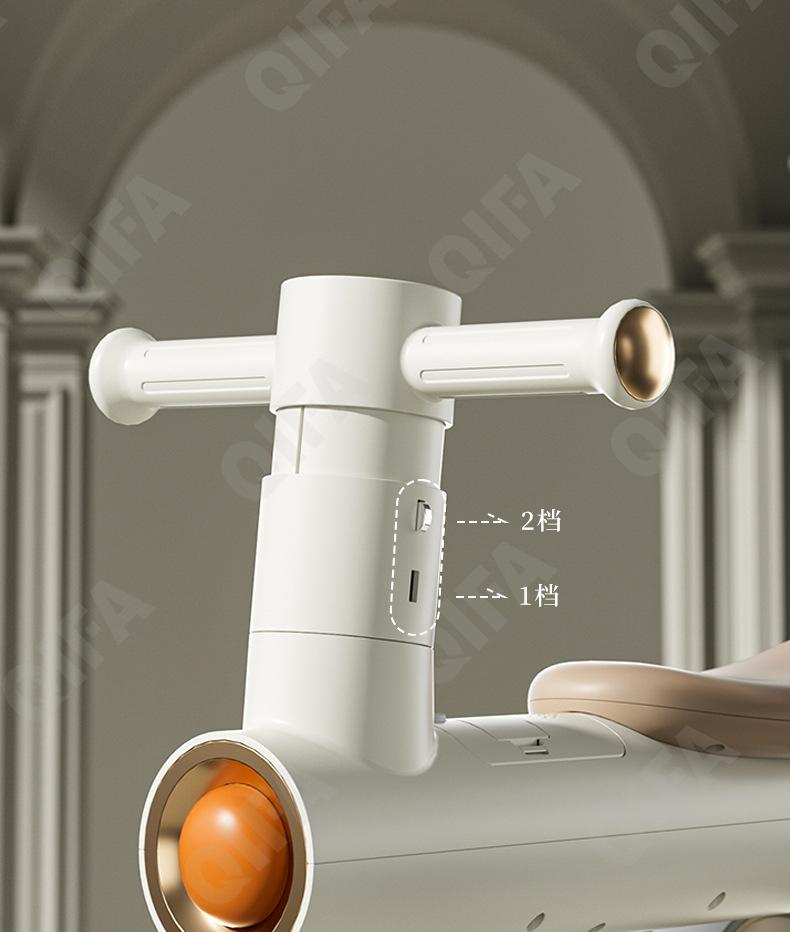 Детский Беговел CC3027_1019-4