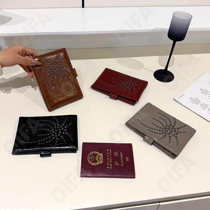 Женская Обложка на документы CC036_2210-1