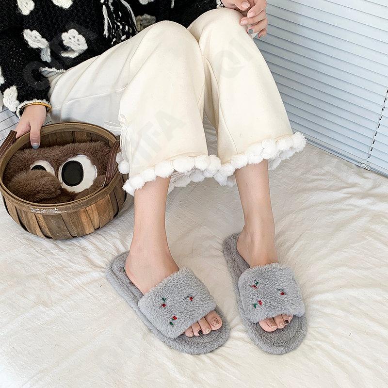 Женские Тапочки